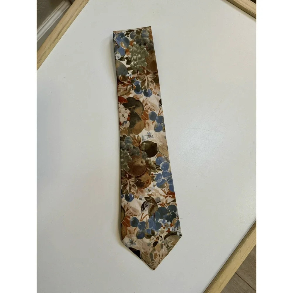 Prince Gino Italian Silk Tie Vintage Fruit Floral Grapes Blue Brown Woven Italy